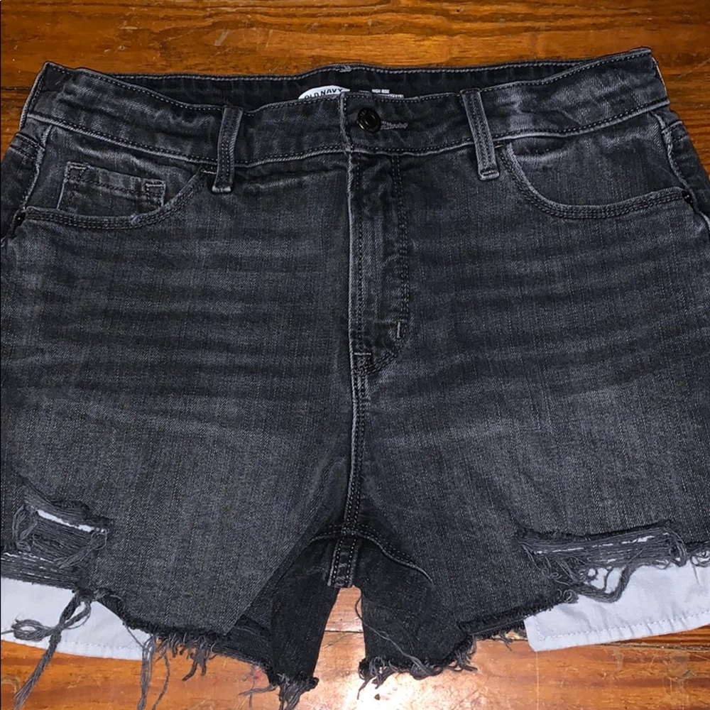 High waisted Grey distressed shorts